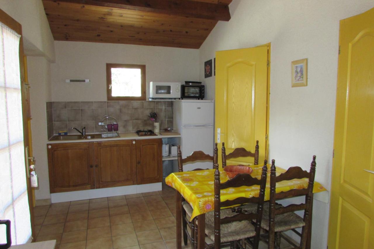 Les Chalets Du Verger Des Ascarines Corneilla-de-Conflent Luaran gambar