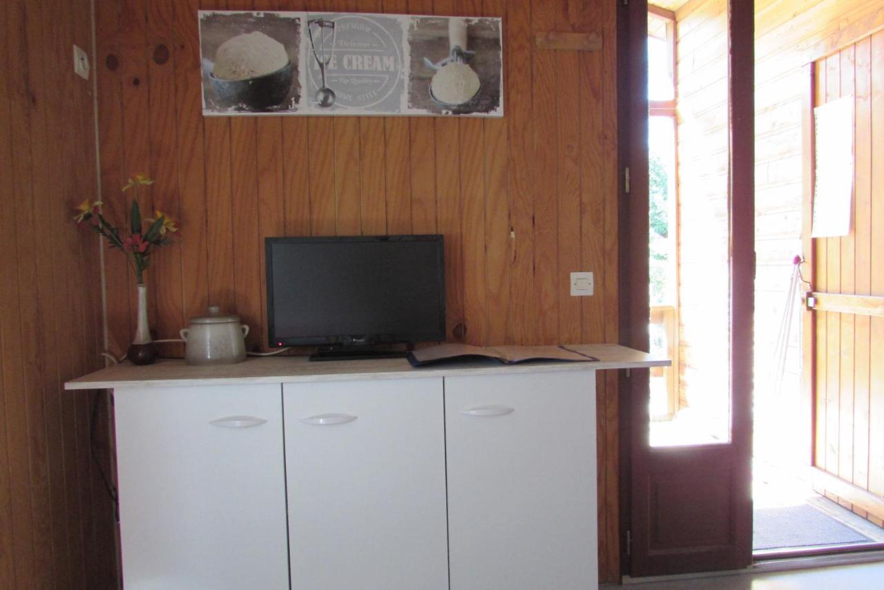 Les Chalets Du Verger Des Ascarines Corneilla-de-Conflent Luaran gambar
