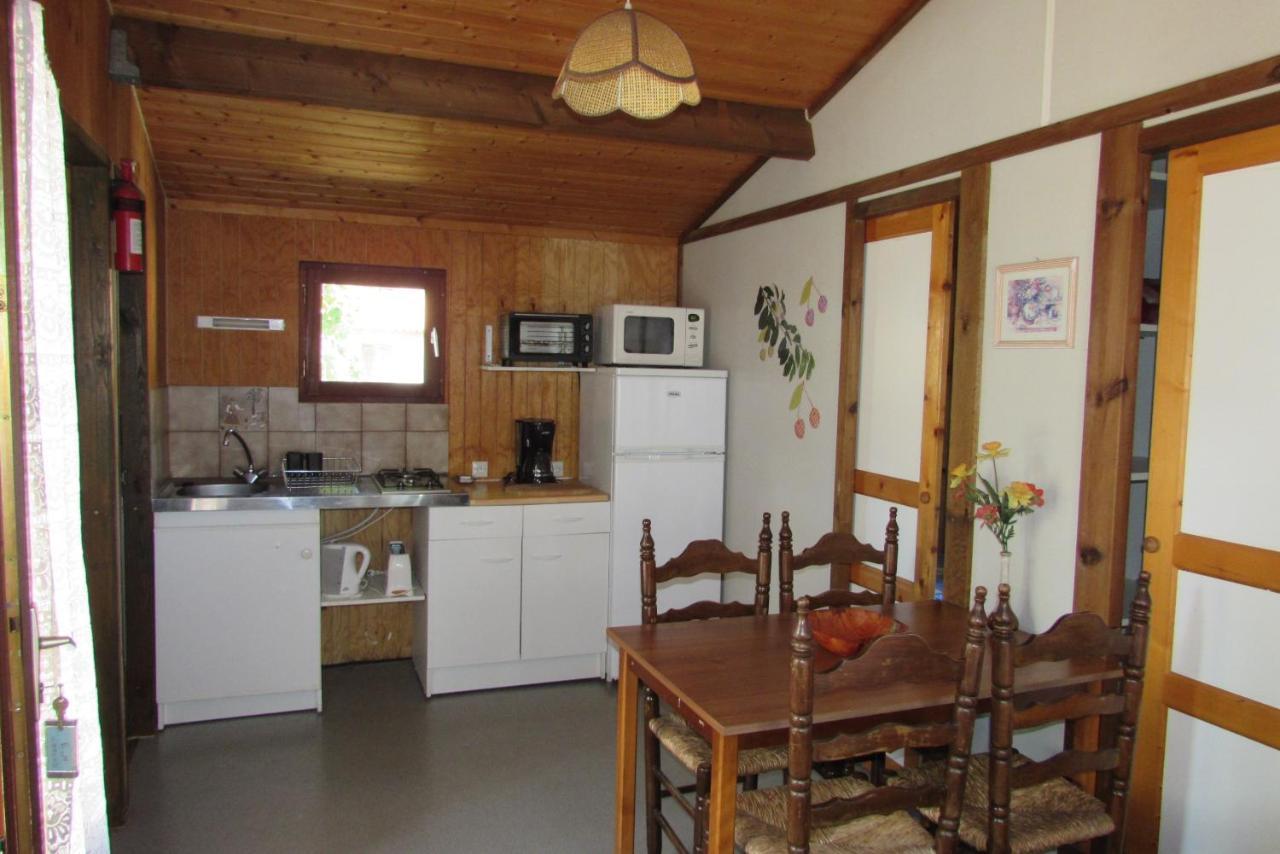 Les Chalets Du Verger Des Ascarines Corneilla-de-Conflent Luaran gambar
