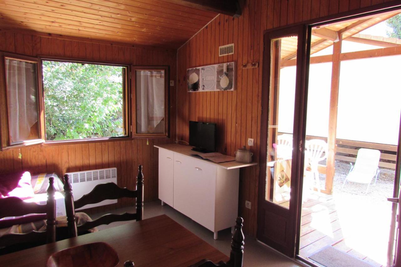 Les Chalets Du Verger Des Ascarines Corneilla-de-Conflent Luaran gambar