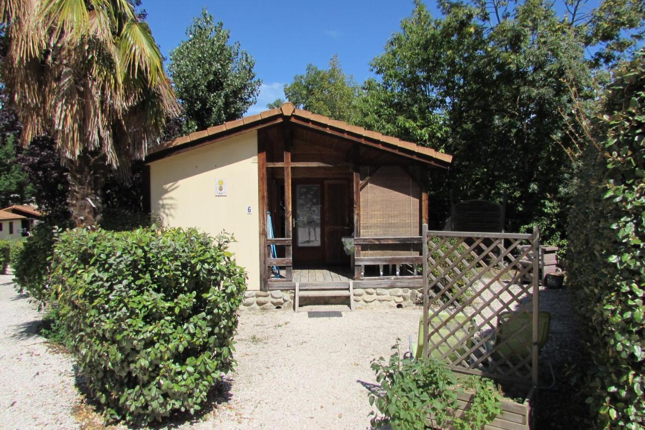 Les Chalets Du Verger Des Ascarines Corneilla-de-Conflent Luaran gambar