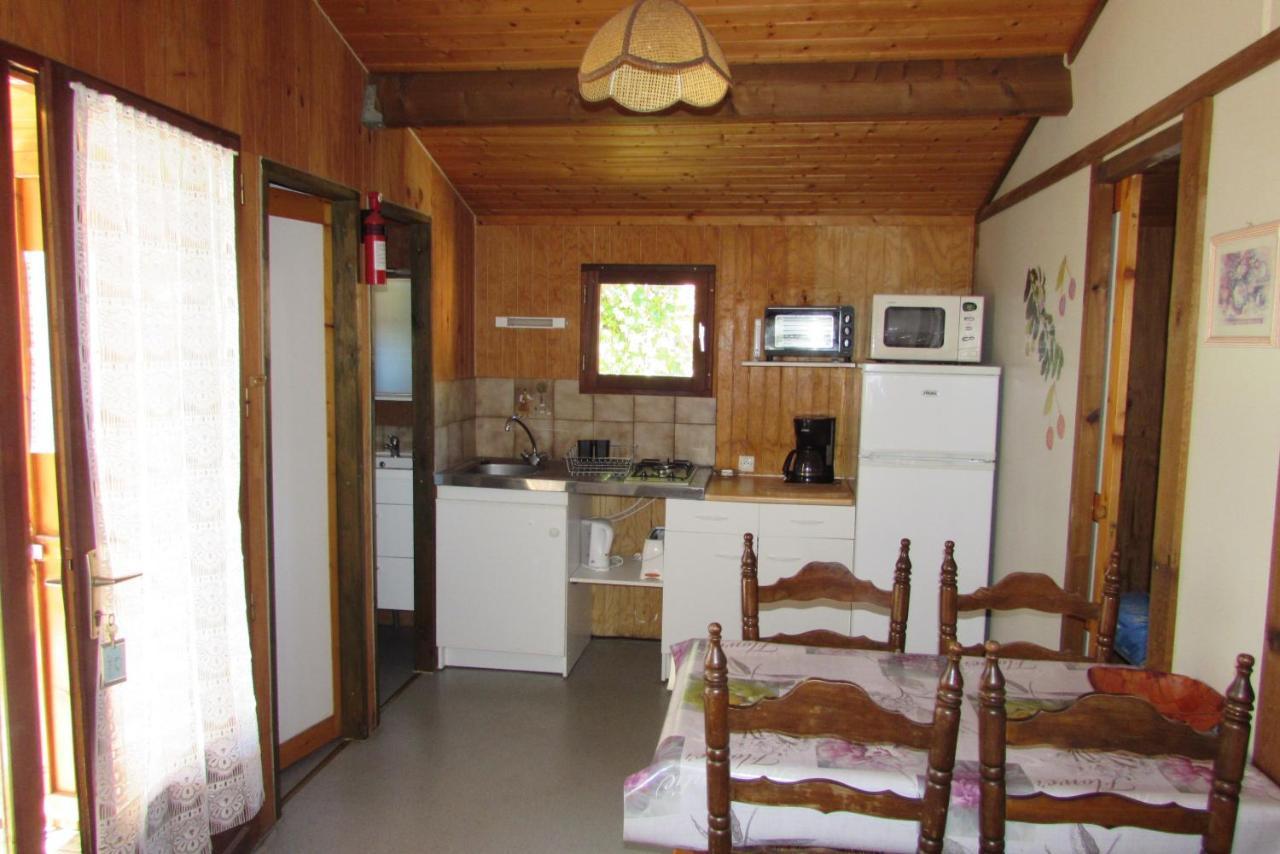 Les Chalets Du Verger Des Ascarines Corneilla-de-Conflent Luaran gambar