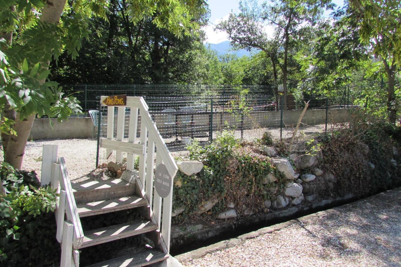 Les Chalets Du Verger Des Ascarines Corneilla-de-Conflent Luaran gambar